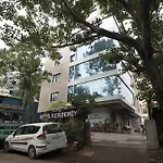Oyo 3716 Hotel Kapil Residency