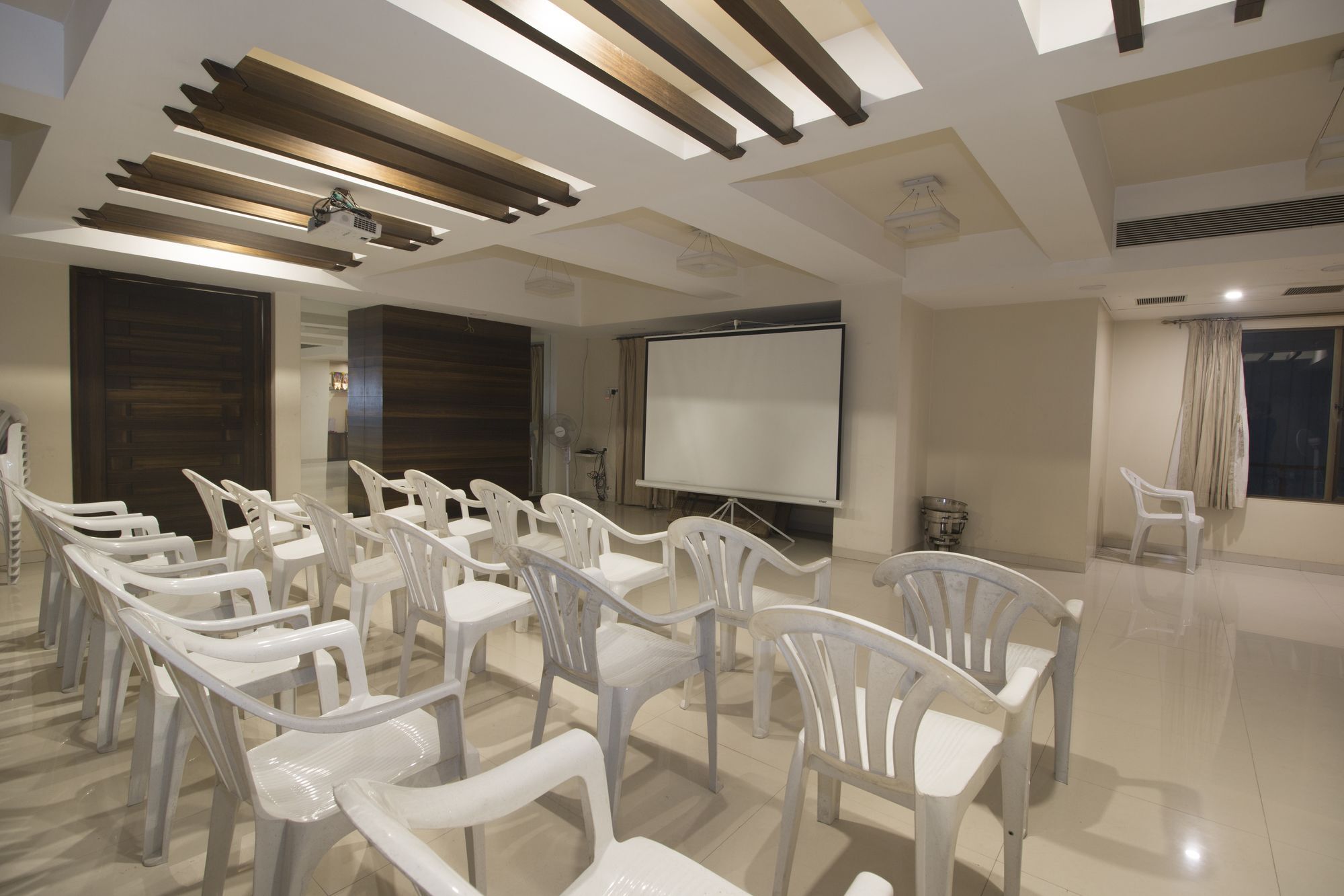 Oyo 3716 Kapil Residency 2*