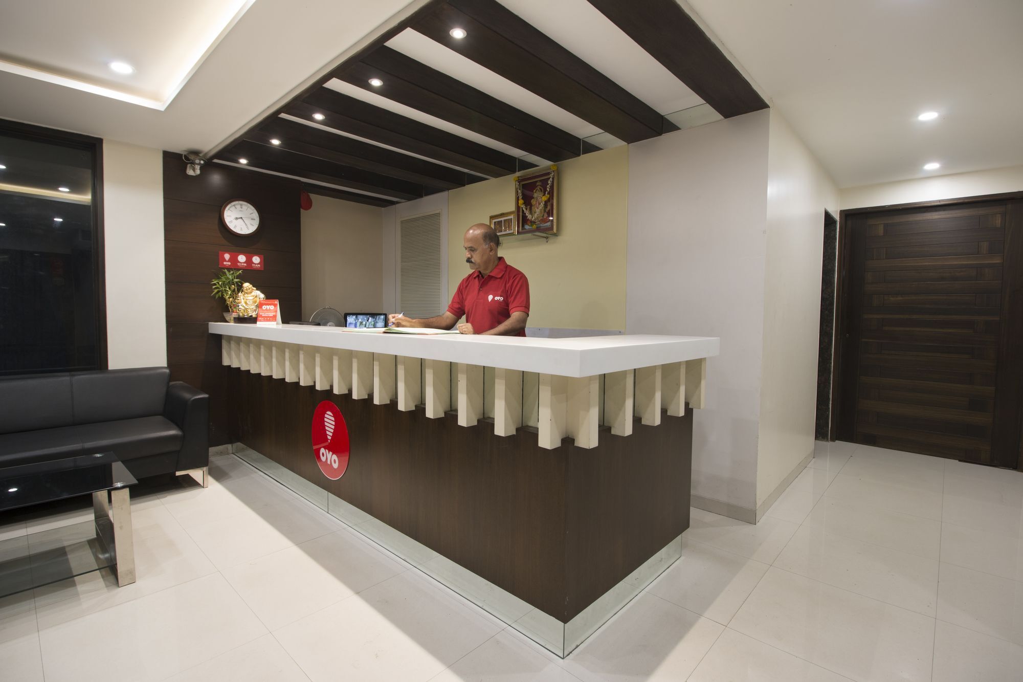 Oyo 3716 Kapil Residency Hotel 2*