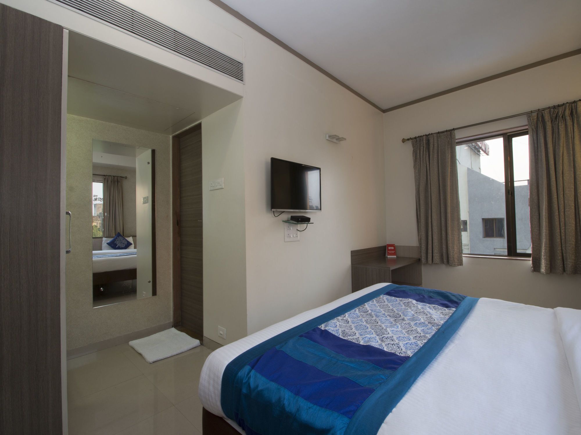 Oyo 3716 Kapil Residency 2*